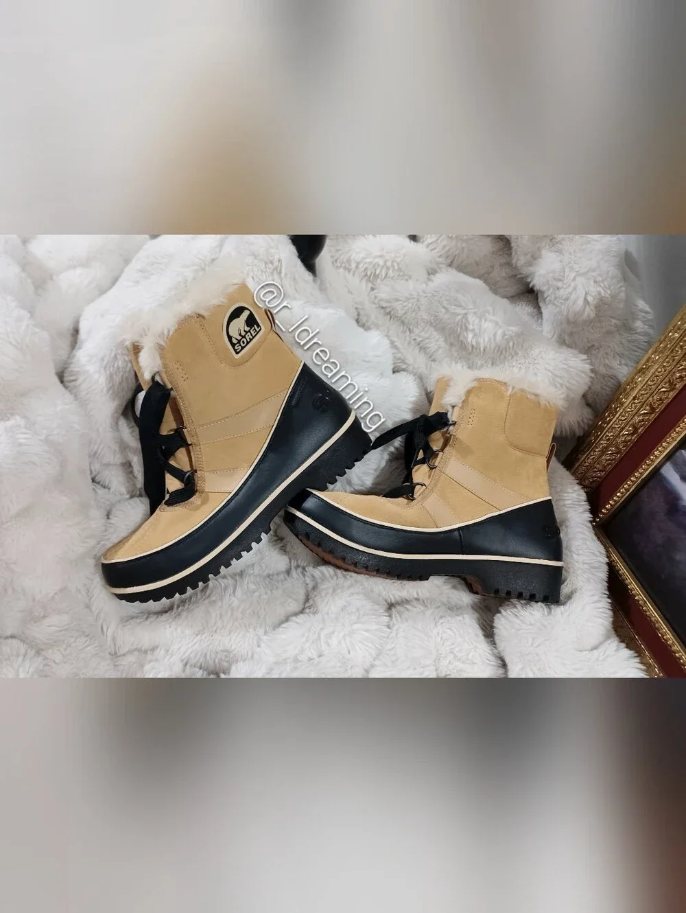 NWOB Sorel Tivoli II Waterproof Snow Boots Curry Black Women’s Size 9